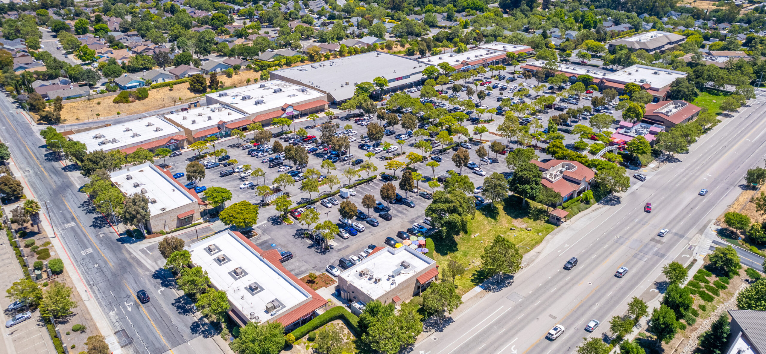 FOR LEASE | Marigold Shopping Center