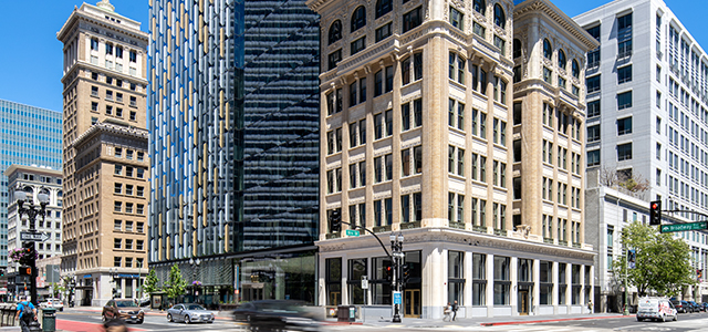 FOR LEASE | THE KEY at 12th 1100 Broadway, Oakland Retail or Restaurant Space Available