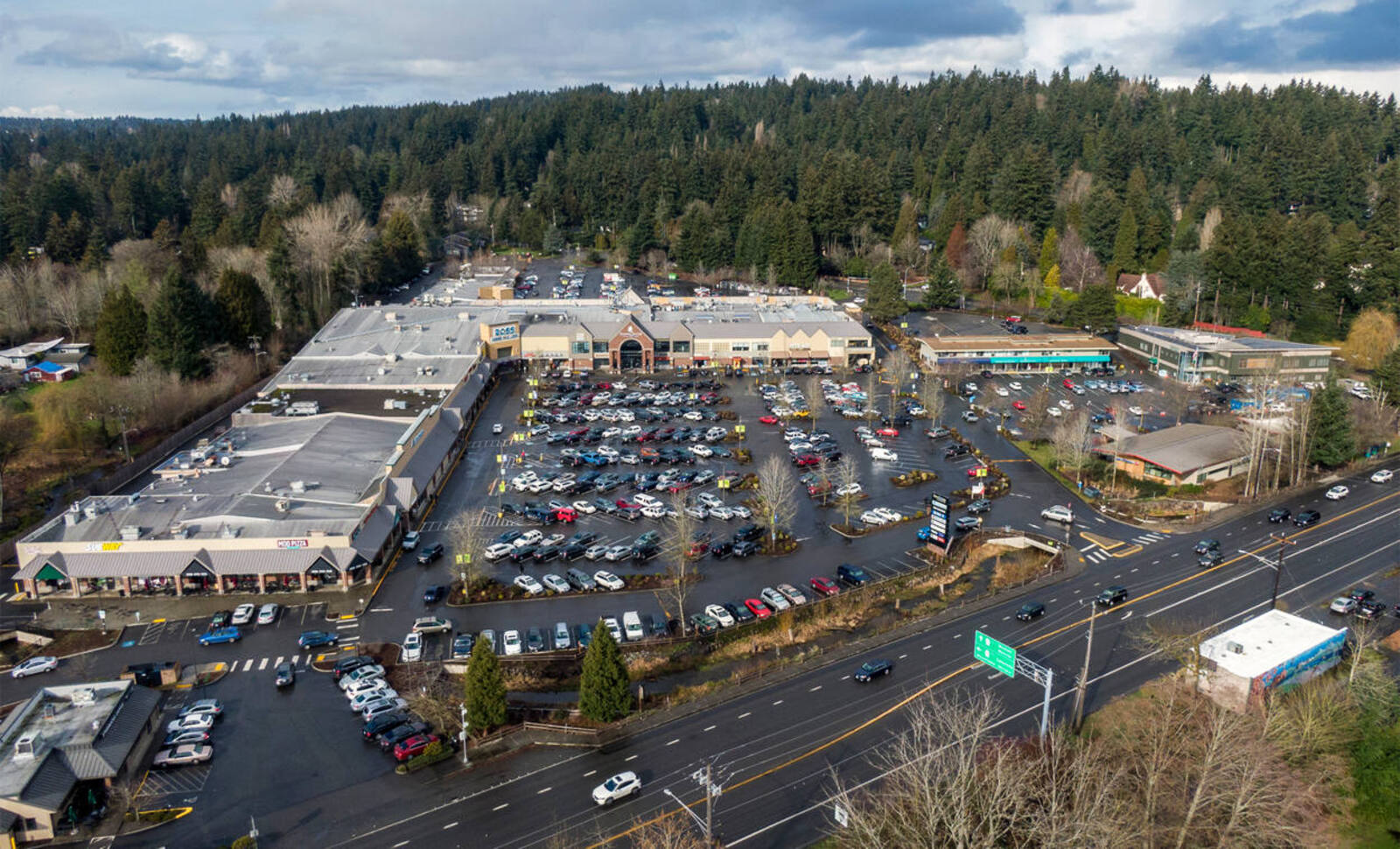FOR LEASE | Town Center at Lake Forest Park